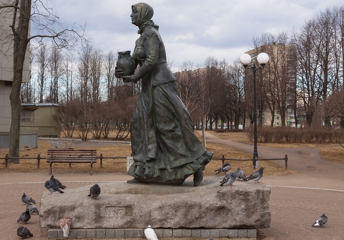 Памятник охтенка в Санкт-Петербурге