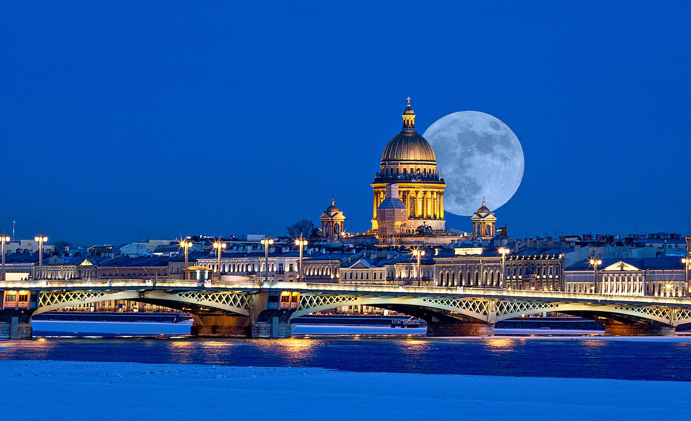 Ночная экскурсия по Санкт-Петербургу
