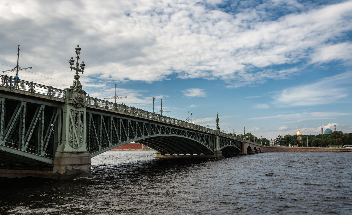 Мост Эйфеля в Санкт-Петербурге