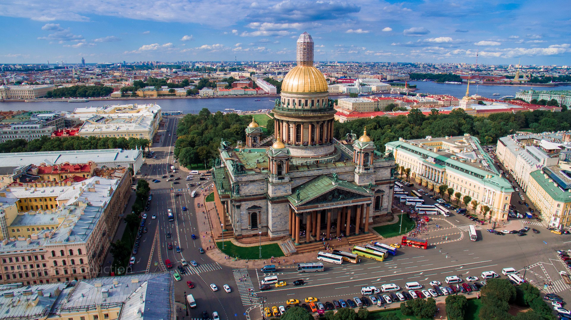 Что посмотреть и посетить в Санкт-Петербурге в первую очередь, топ мест  где, погулять и куда стоит поехать обязательно