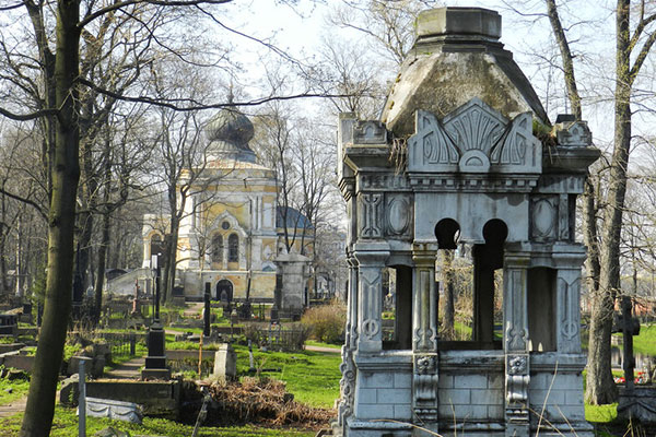 Никольское кладбище в Санкт-Петербурге