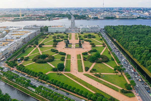 Марсово поле в Санкт-Петербурге