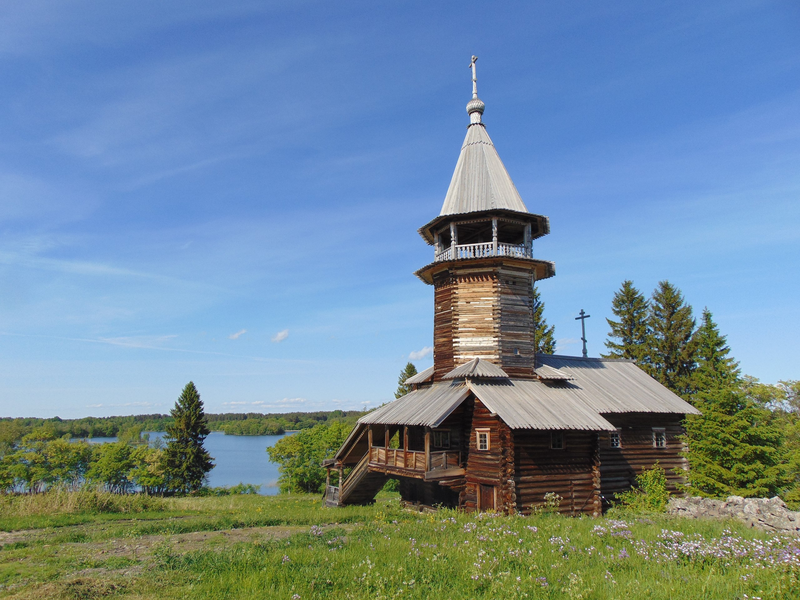 Колокольня Кижского погоста