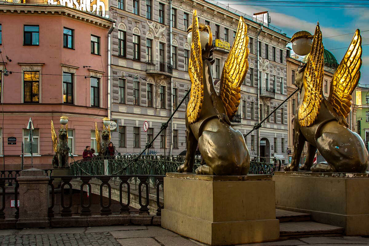 Банковский мост в Санкт-Петербурге